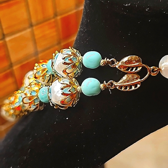 Vintage Deauville Blue Gold & Pearlized Double Layered Necklace 📿 - Picture 4 of 5